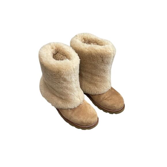 UGG Australia Pull On Sheepskin Shearling Cuff Boots Size 6 - Picture 1 of 10
